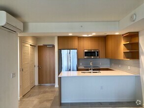 Building Photo - 1388 Kapiolani Blvd