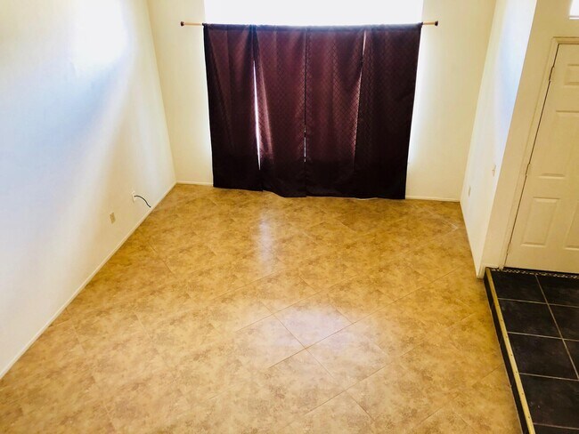 Foto del edificio - 3116 Coyote Rd