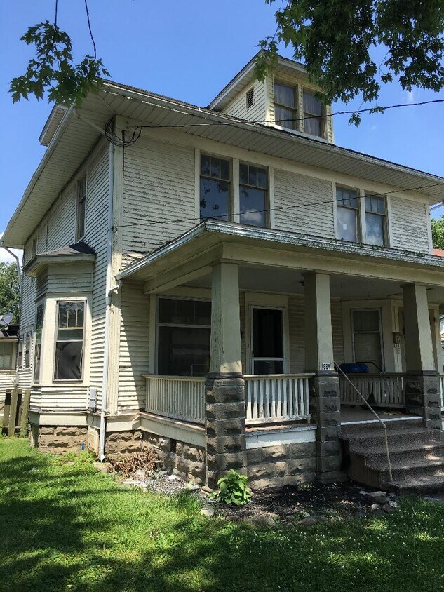 Front view - 684 E Church St