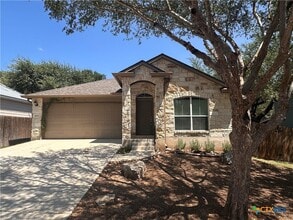 Building Photo - 2020 Meadow View Dr