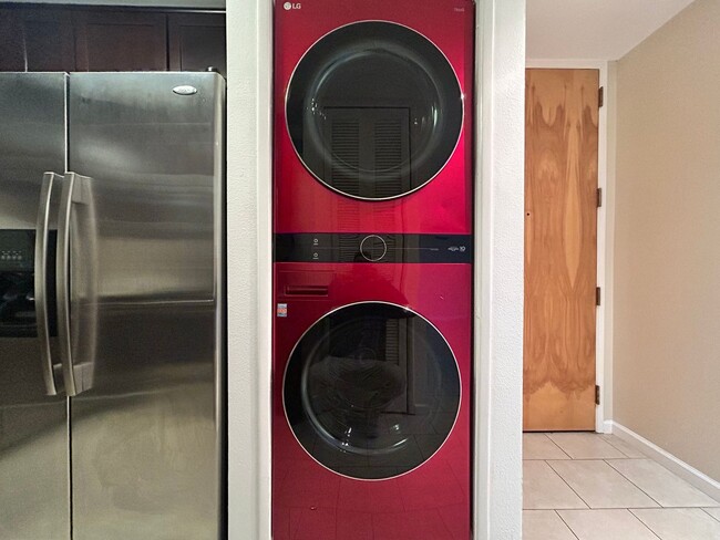 Foto del edificio - Beautiful 2B/2BA Condo in Mission Hills for Rent!