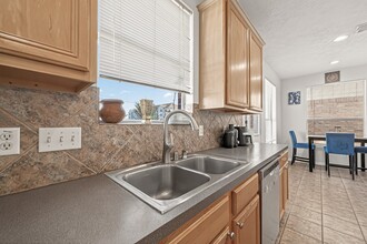 Building Photo - 7023 Westford Park Ln
