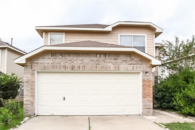 Building Photo - 7423 Village Lake Dr