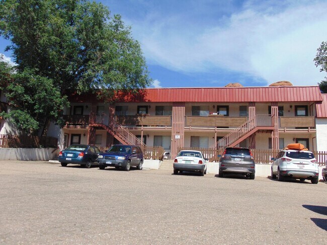 Foto del edificio - 28 El Paso Blvd