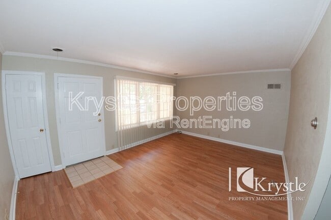 Foto del edificio - 549 Cedar St