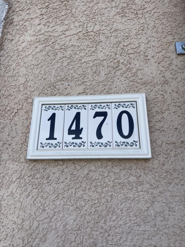 Building Photo - 3 bedroom in San Leandro CA 94578