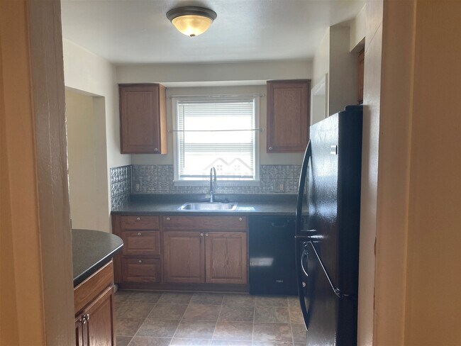 Foto del edificio - 81 East Cornell Avenue, Pontiac, MI 48340 ...