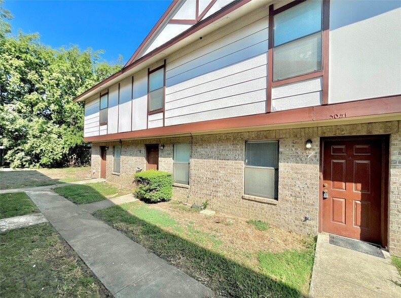 Foto principal - 3051 Olympia Dr