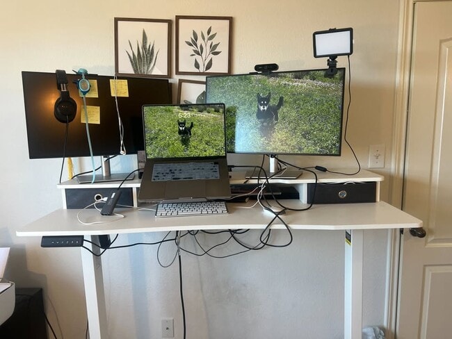 Foto del edificio - 11121 Silo Valley Dr