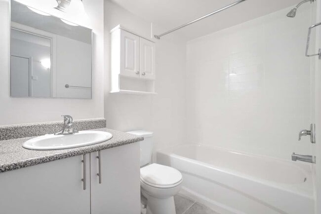 Photo du bâtiment - Habitat 2500 Apartments