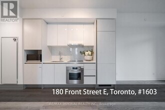 Building Photo - 180 Front St E