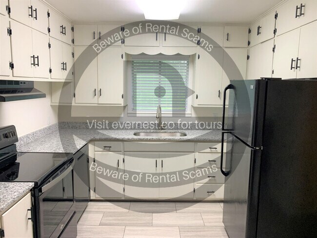Foto del edificio - 7512 Faye St