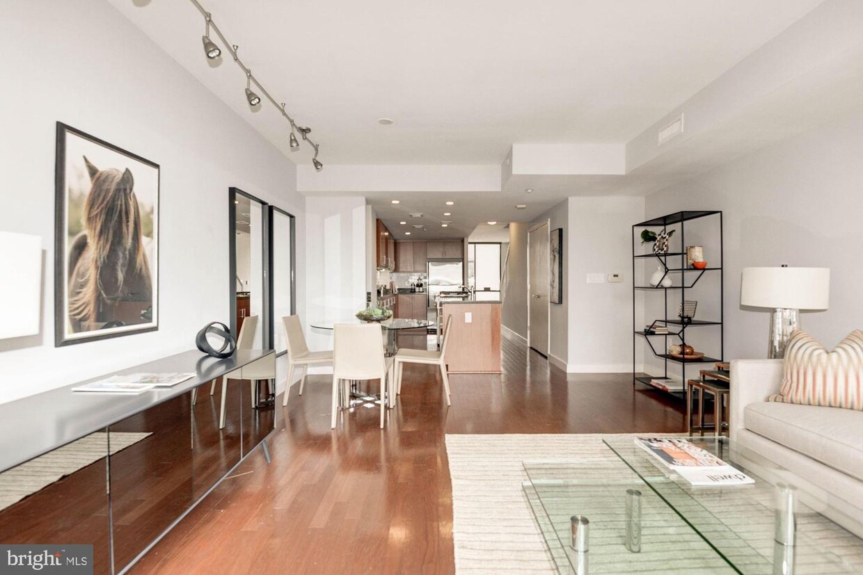 Foto principal - 912 F St NW