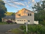 Primary Photo - 32 Benz St
