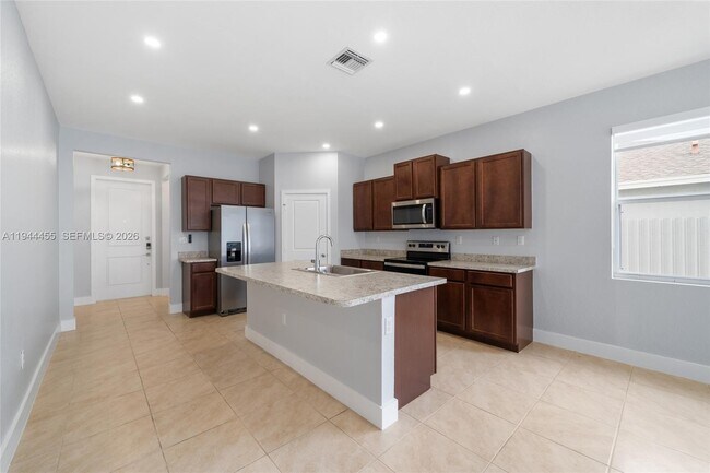 Foto del edificio - 13250 SW 272nd St