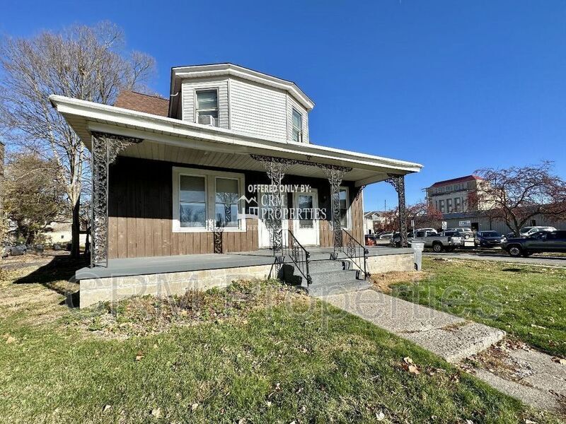 400 W Mulberry St, Kokomo, IN 46901 House Rental in Kokomo, IN