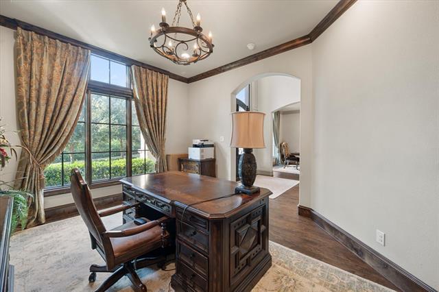 Foto del edificio - 7947 Chartwell Ln