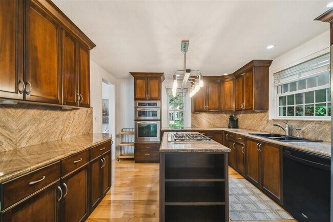 Foto del edificio - 3208 W Morrison Ave
