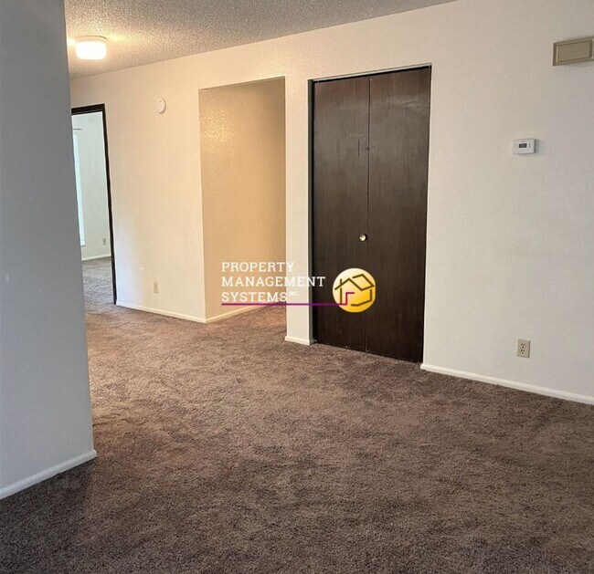 Foto del edificio - 1042qvc #H