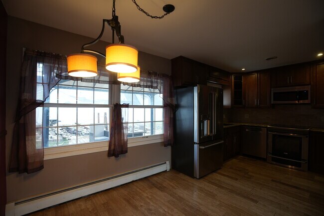 Foto del edificio - 90 Cobalt Ridge Dr E