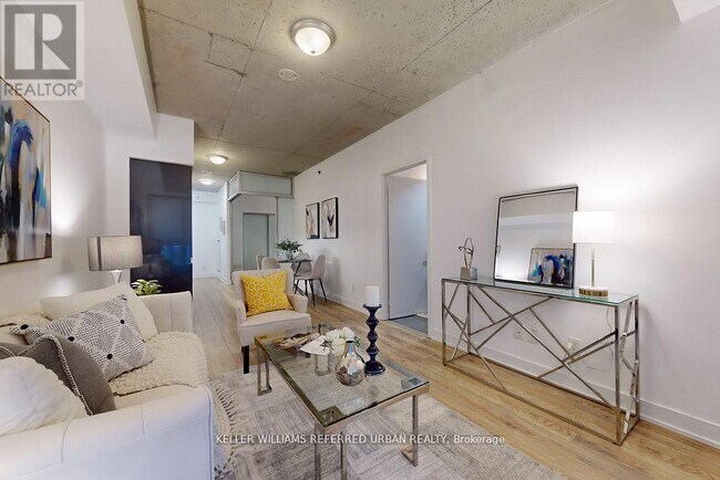 Building Photo - 20 Gladstone Ave