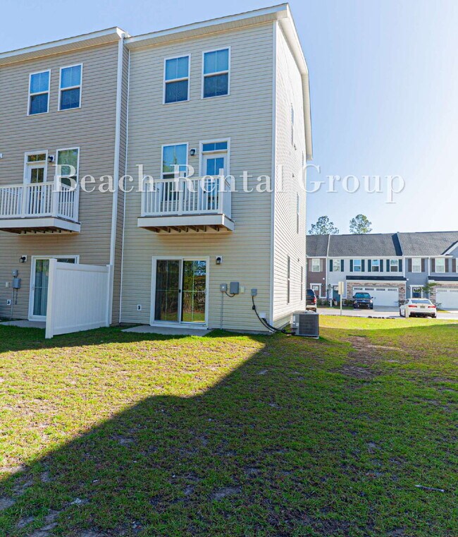 Foto del edificio - End Unit Townhouse in Myrtle Beach