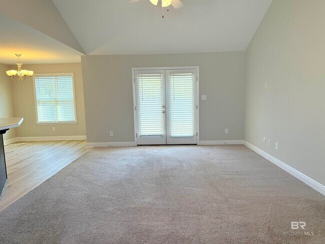 Foto del edificio - 21704 Asher Ln