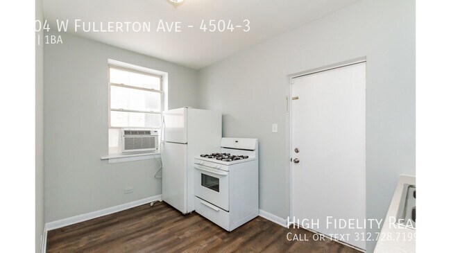 Foto del edificio - 4504 W Fullerton Ave