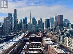 Building Photo - 35 Parliament St