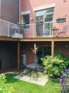 Primary Photo - 556 E 32nd St