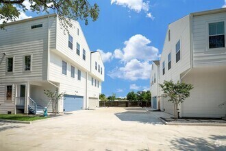 Building Photo - 5207 Burress Springs Ln