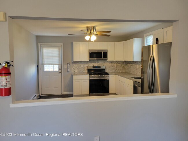 Building Photo - 119 Raritan Ave