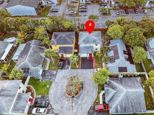 Foto del edificio - 5789 Woodland Point Dr