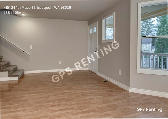Building Photo - Spacious Two-Level Klahanie Townhome – Nat...