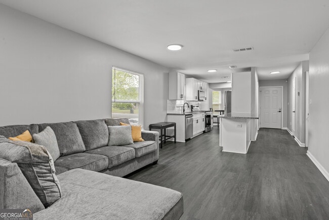 Foto del edificio - 140 Cumberland Ct