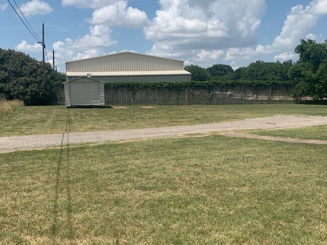 Foto del edificio - 313 Highland Estates Dr