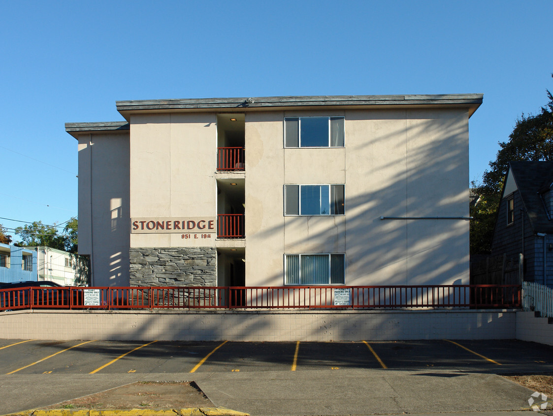 Building Photo - Stoneridge Apartments