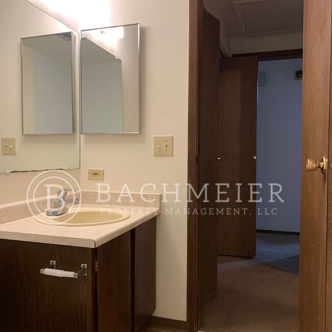 Foto del edificio - 332 NW 14th St