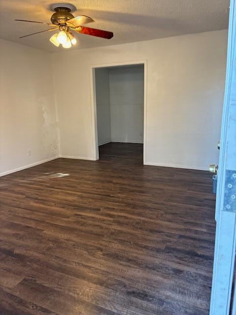 Foto del edificio - 403 Teak Ave