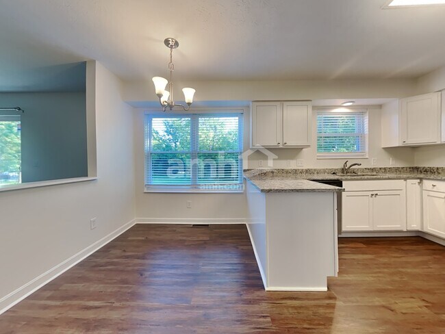 Foto del edificio - 6254 Elderberry Ct