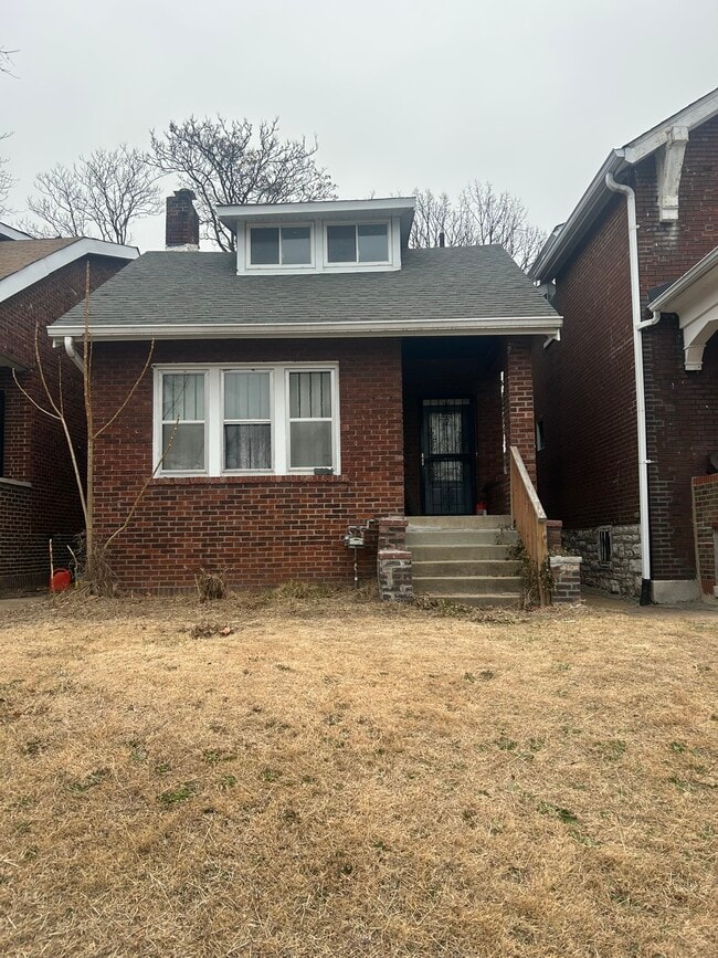 Building Photo - 5935 Lucille Ave