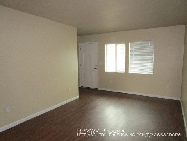 Foto del edificio - 17402 N 19th Ave