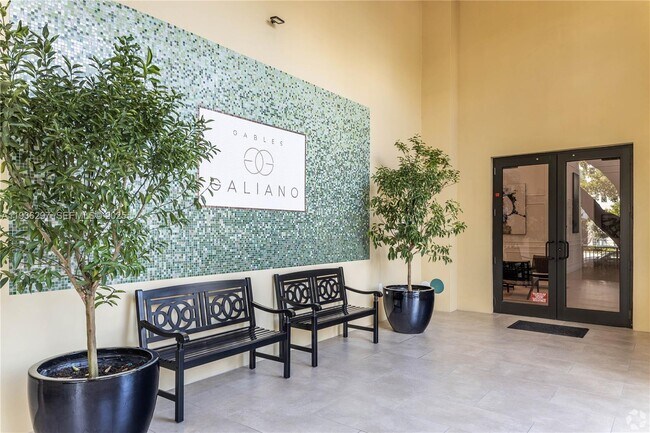 Foto del edificio - 1091 Galiano St