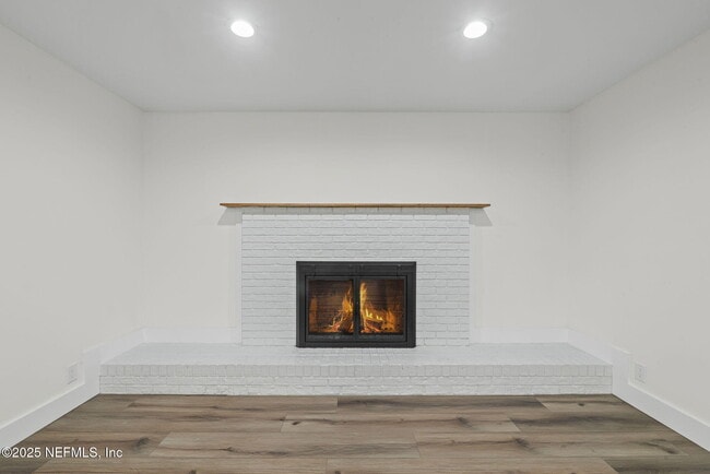 Building Photo - 5477 Brightwater Ln