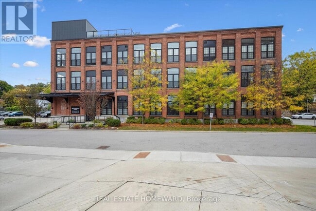 Building Photo - 24 Cedar St