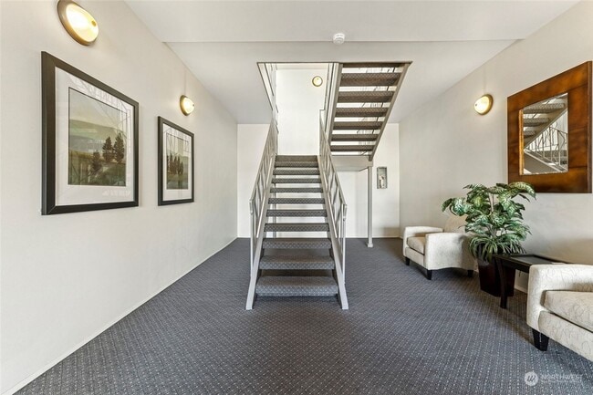 Building Photo - Bayview Condo with Updated Features  - Bou...