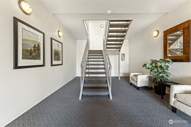 Foto del edificio - Bayview Condo with Updated Features  - Bou...