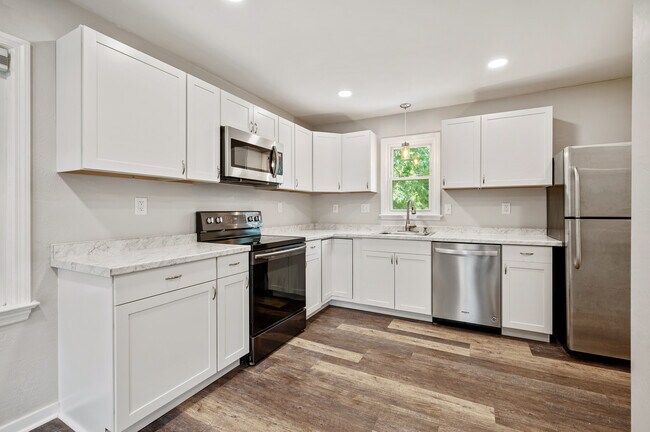 Foto del edificio - 3302 South Park Rd