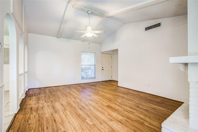 Foto del edificio - 3524 Shorecrest Dr