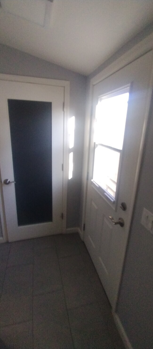 Foto del edificio - 10148 Gothic Ave